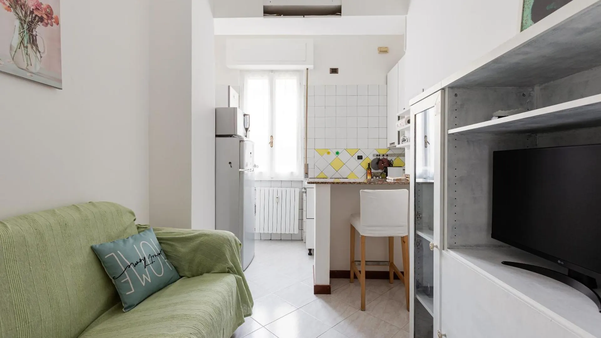 Zara Comfy Apartment - 110M From Istria M5 Mediolan