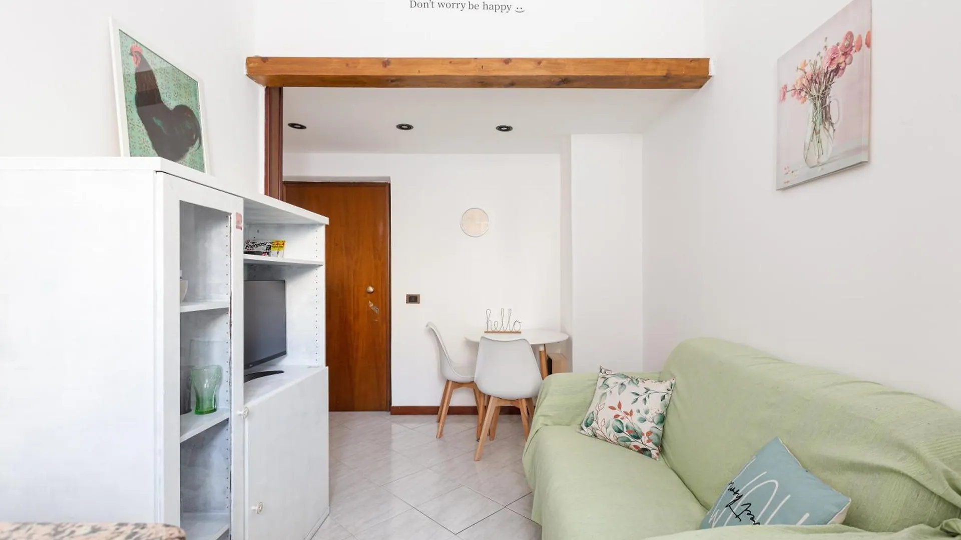 Zara Comfy Apartment - 110M From Istria M5 Mediolan 0*,  Włochy